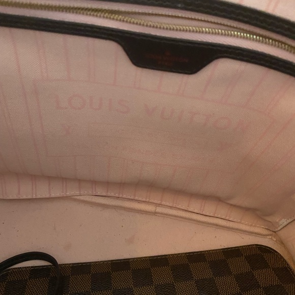 Louis Vuitton Neverfull mm - Picture 15 of 16